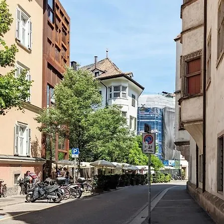 Erker Bolzano